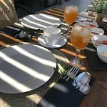 Guest house Nikos Ikies 4*