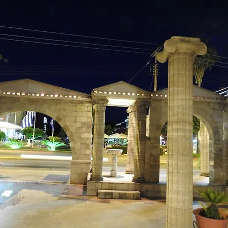 Casa de hóspedes Nikos Ikies