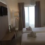 בית הארחה Nikos Ikies 4*