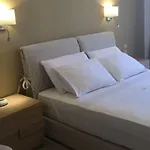 Nikos Ikies 4*