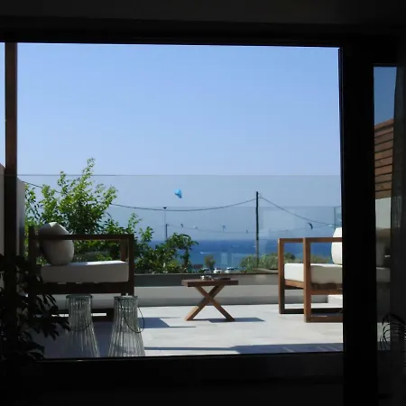 Nikos Ikies Theológos