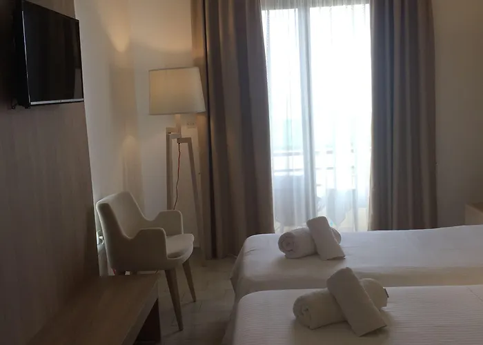 Pensiune Nikos Ikies 4*