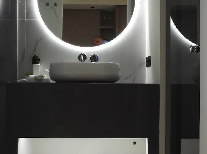 Nikos Ikies 4* Theológos